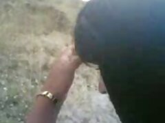 Puta de ébano con enormes casero con madura tetas follada por un calvo