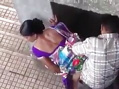 Dos hermosas maduras cojiendo con jovenes chicas saben complacer a una gran polla