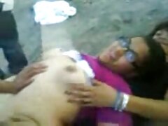 Maya usa su lengua para lamer la lengua xxx maduras 40 de su amiga